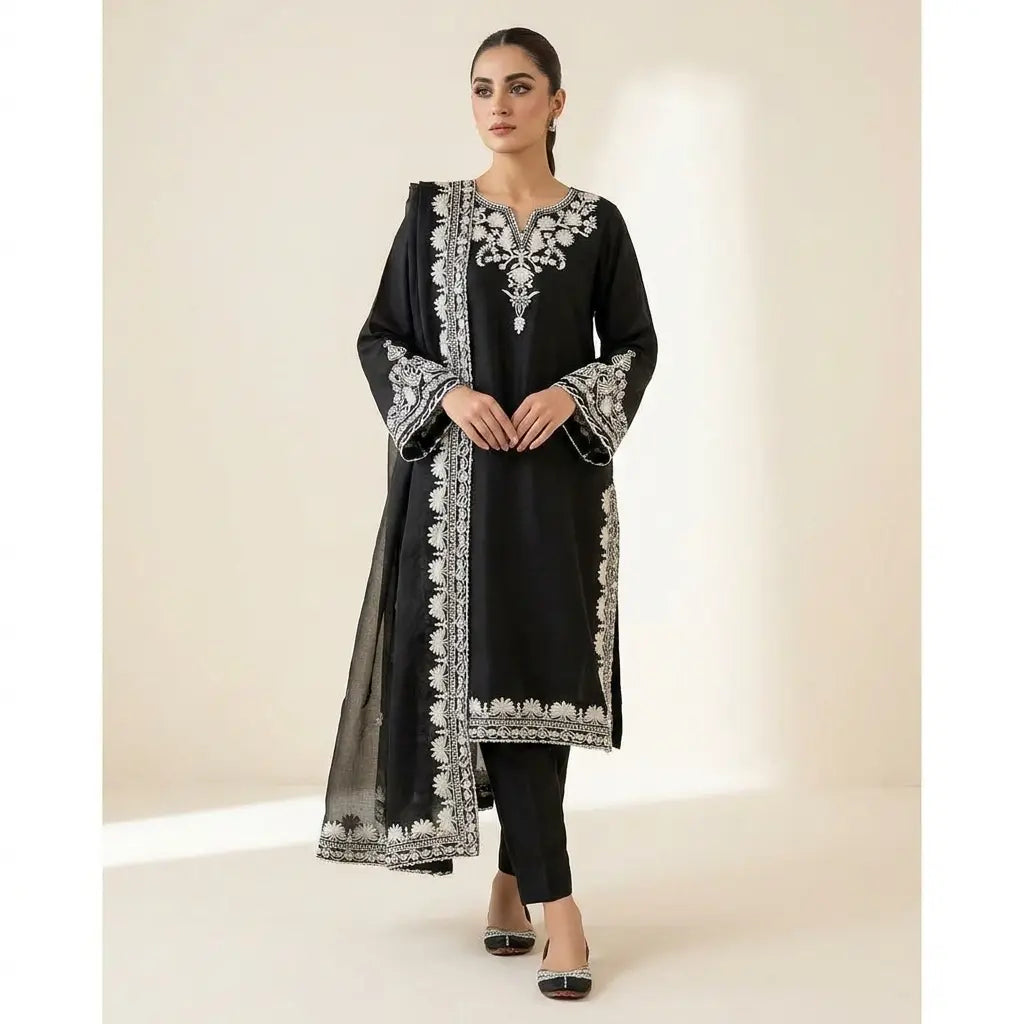 Gulnaar Embroidery 3 Peice