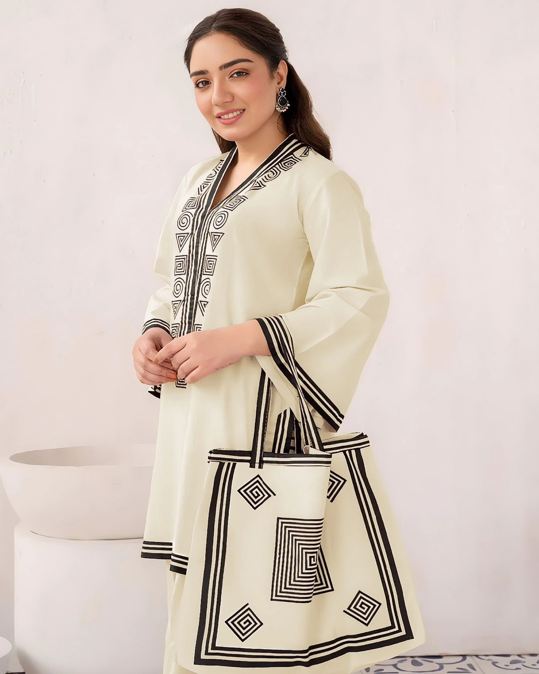 Pyramid 2 Pcs With Bag