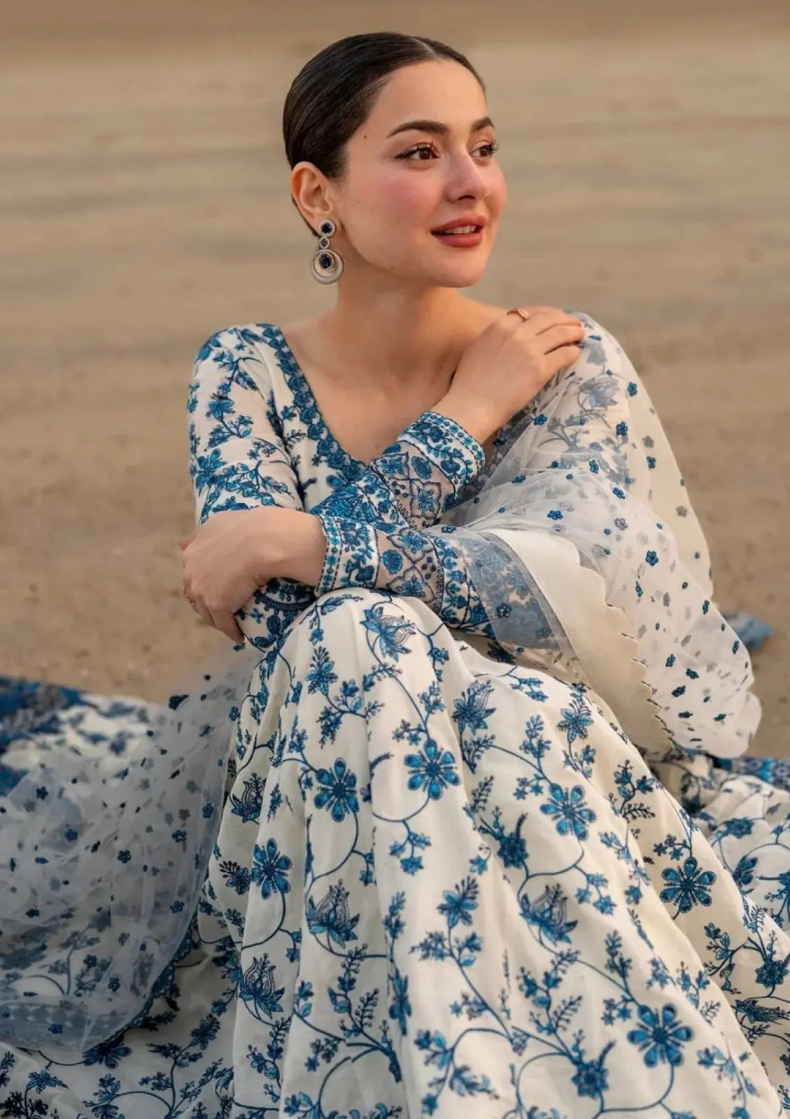 Viral Hania Amir Digital Print Maxi 3 peice