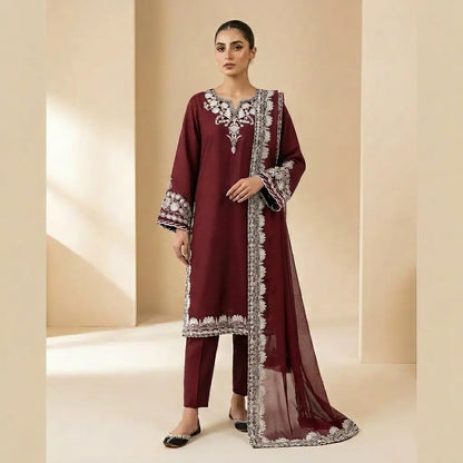 Gulnaar Embroidery 3 Peice